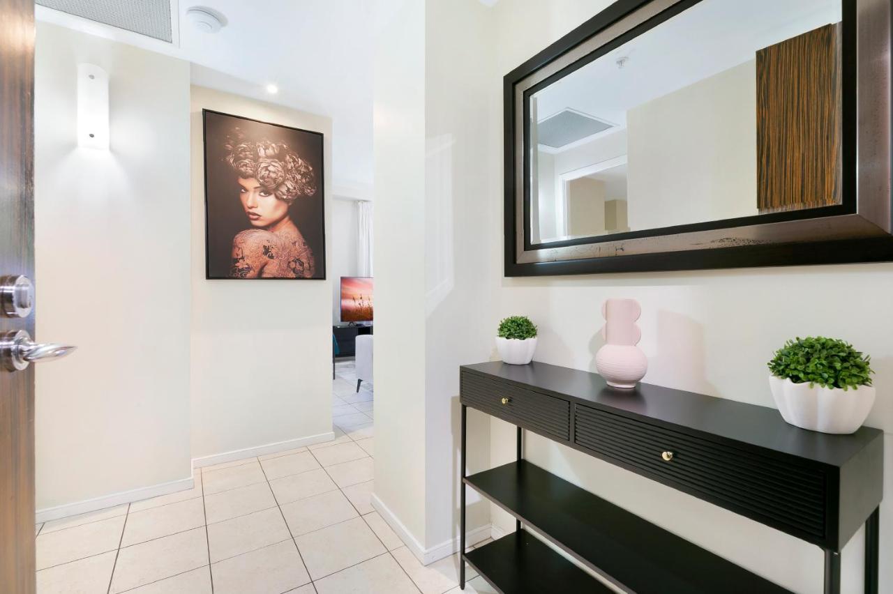 Iconic Chevron Renaissance Private Apartment