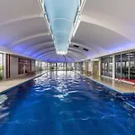 Iconic Chevron Renaissance Private Apartments